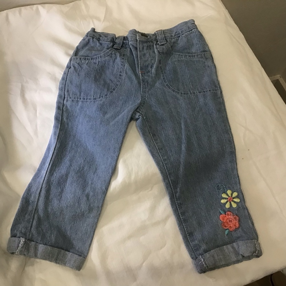 Girls Size 6 Denim Capri Pants | Light Blue | Embroidered Flowers | Cute & Co